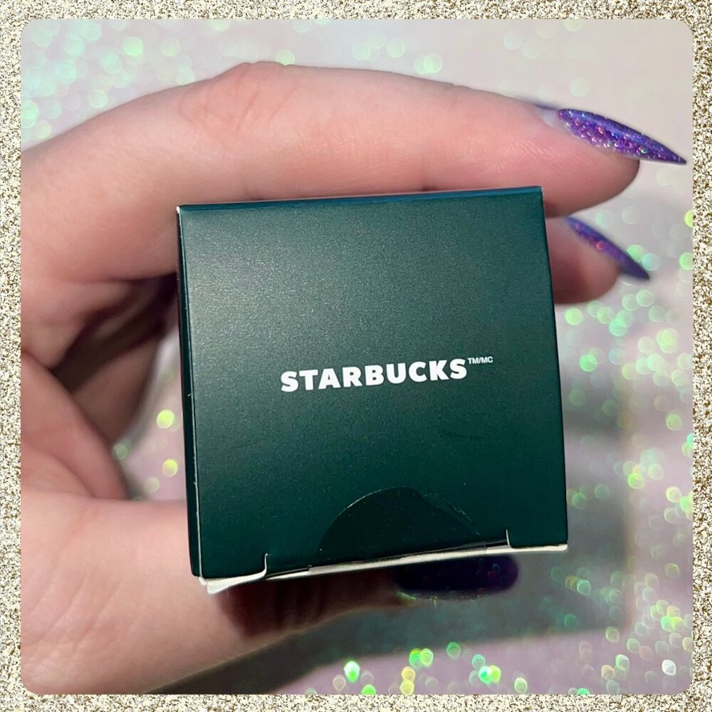 ⭐️ Starbucks 2025 Spring Pleated Ombre Cold Cup Tumbler Keychain NWT - Picture 3 of 3